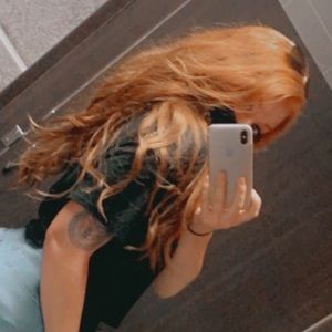 Meet your Posher, Liz